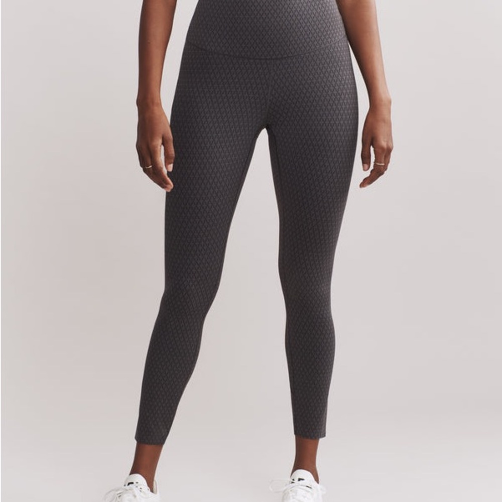 RHONE Gray and Black Patterned Leggings